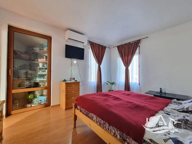Prodej rodinného domu, Pomorie, Bulharsko, 102 m2