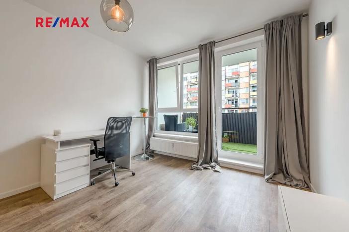 Pronájem bytu 2+kk, Praha - Vysočany, Pod Harfou, 55 m2