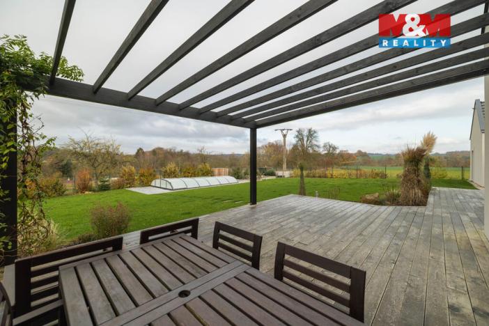 Prodej rodinného domu, Loukovec, 213 m2