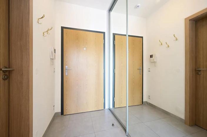 Pronájem bytu 1+kk, Praha - Liboc, Evropská, 56 m2