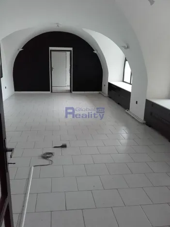 Pronájem obchodního prostoru, Hradec Králové, Pražská třída, 60 m2