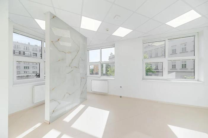 Pronájem ordinace, Praha - Libeň, Chlumčanského, 21 m2