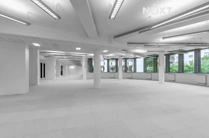 Pronájem kanceláře, Praha - Nusle, Lomnického, 208 m2
