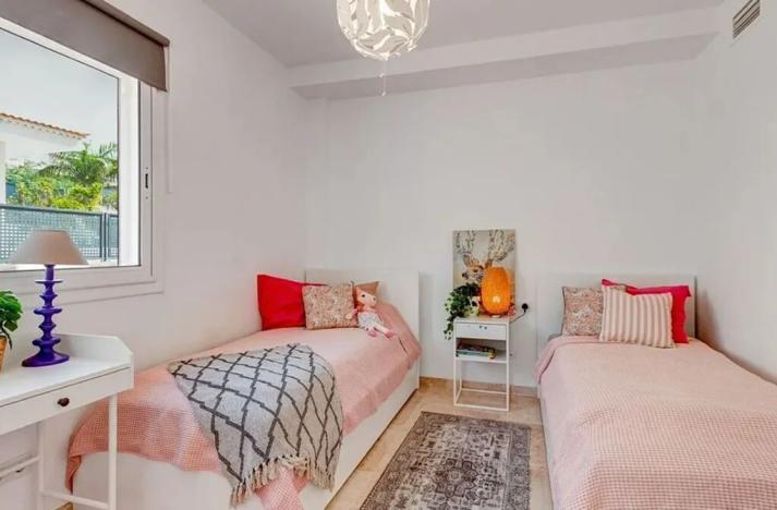 Prodej rodinného domu, Santiago del Teide, Španělsko, Plaza de Puerto Santiago, 130 m2