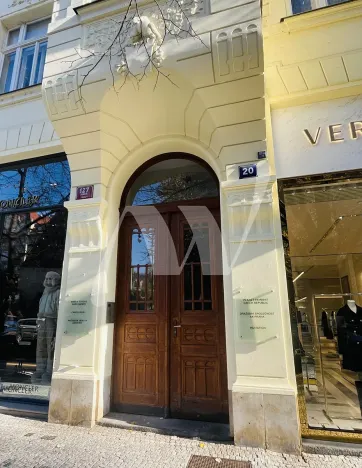 Pronájem kanceláře, Praha - Josefov, Pařížská, 222 m2