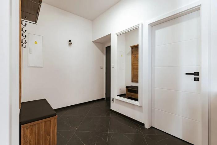 Prodej bytu 2+kk, Horní Planá, Náměstí, 59 m2