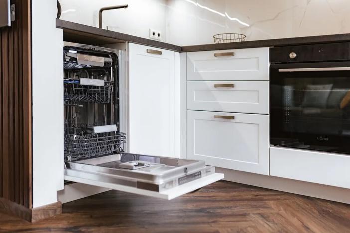 Prodej bytu 1+kk, Horní Planá, Náměstí, 39 m2