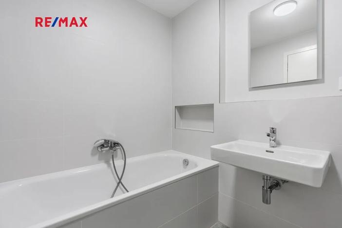 Pronájem bytu 2+kk, Praha - Radlice, U Komína, 54 m2