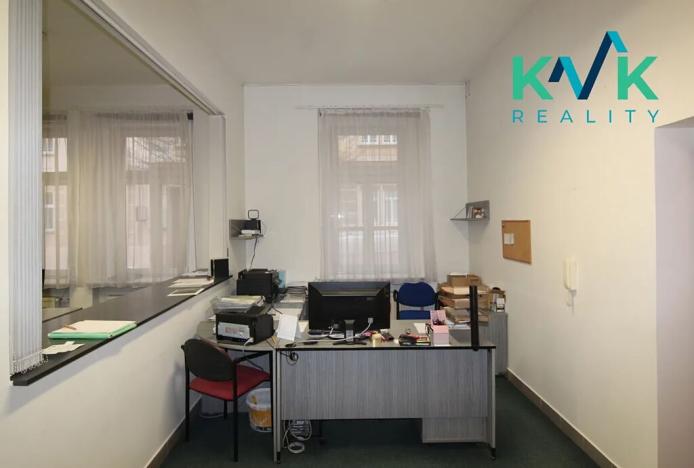 Pronájem kanceláře, Karlovy Vary, K. Čapka, 60 m2