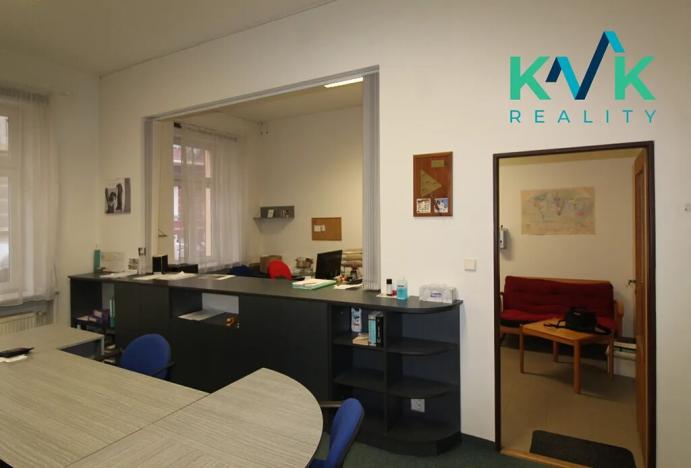 Pronájem kanceláře, Karlovy Vary, K. Čapka, 60 m2