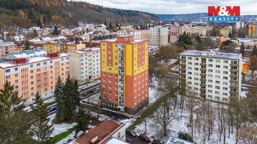 Pronájem bytu 3+1, Karlovy Vary, Krymská, 45 m2