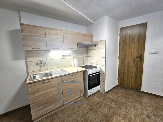 Pronájem bytu 1+1, Kostelec nad Labem, Neratovická, 25 m2