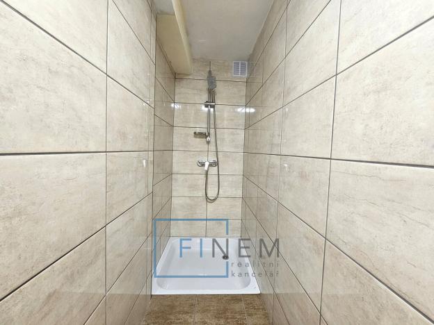 Pronájem bytu 1+1, Kostelec nad Labem, Neratovická, 25 m2