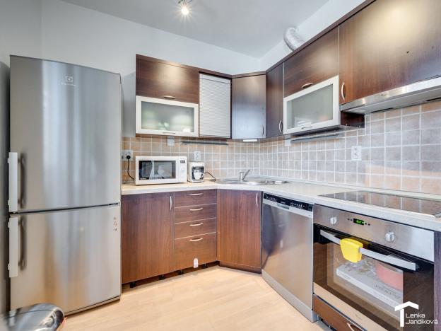 Pronájem bytu 2+kk, Pardubice - Trnová, Jozefa Gabčíka, 60 m2