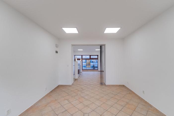 Pronájem obchodního prostoru, Ostrava - Mariánské Hory, 28. října, 83 m2