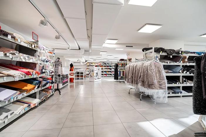 Prodej obchodního prostoru, Praha - Holešovice, Jateční, 244 m2