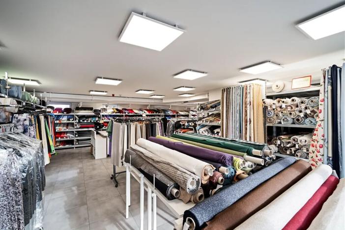 Prodej obchodního prostoru, Praha - Holešovice, Jateční, 244 m2