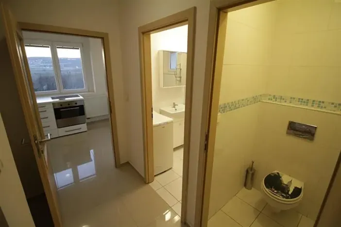 Pronájem bytu 4+1, Praha - Komořany, Na Homoli, 83 m2