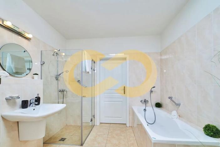 Prodej bytu 3+kk, Planá nad Lužnicí, Harrachova, 200 m2