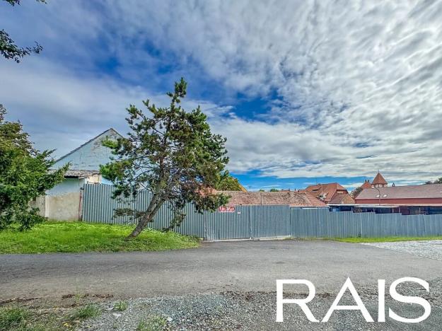 Prodej komerční nemovitosti, Želešice, Jabloňová, 695 m2