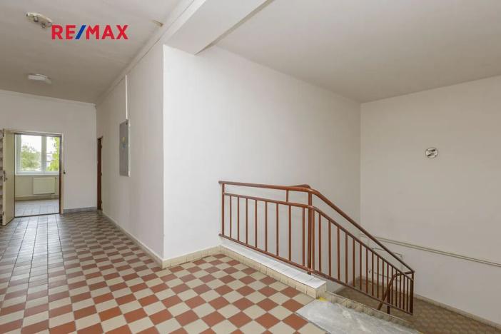 Pronájem kanceláře, Pardubice, Husova, 242 m2