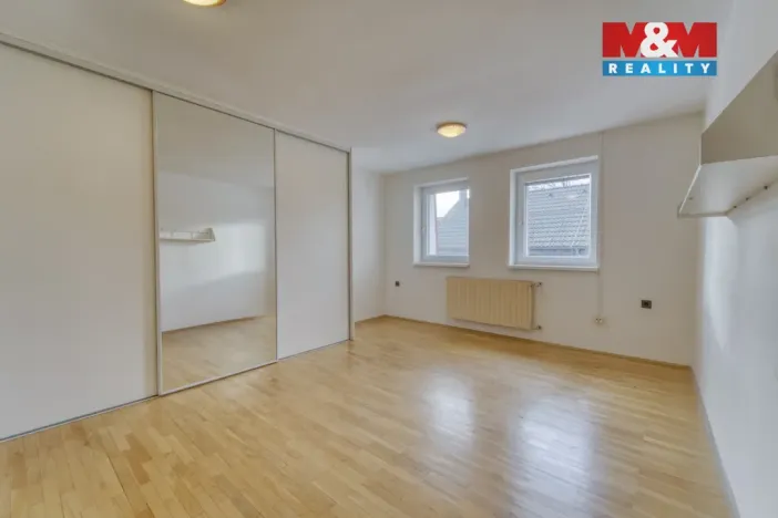 Prodej rodinného domu, Plzeň - Severní Předměstí, V Lužánkách, 183 m2