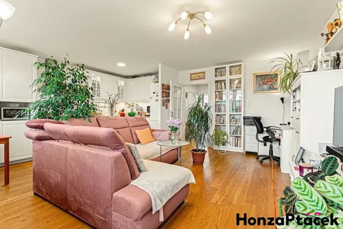 Prodej bytu 3+kk, Praha - Horní Počernice, Třebešovská, 77 m2