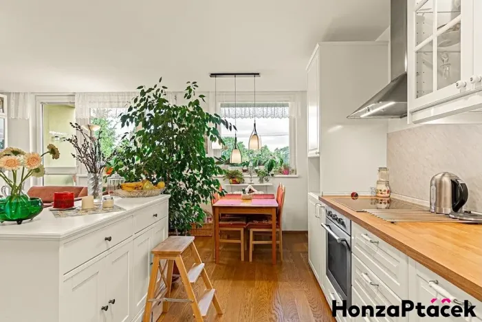 Prodej bytu 3+kk, Praha - Horní Počernice, Třebešovská, 77 m2