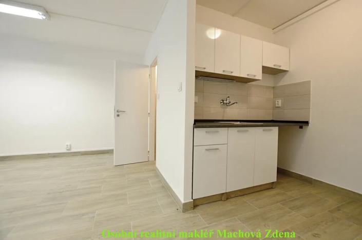 Pronájem bytu 1+kk, Praha - Stodůlky, Chalabalova, 36 m2
