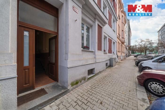 Pronájem bytu 1+kk, Plzeň, Vrchlického, 27 m2