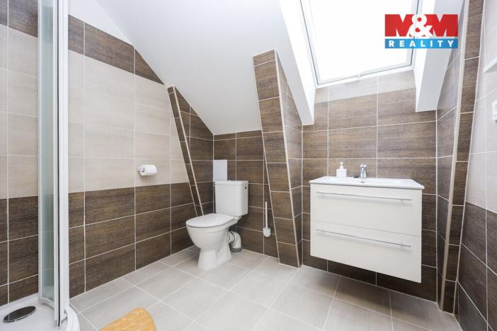 Prodej obchodního prostoru, Zvole, 1860 m2