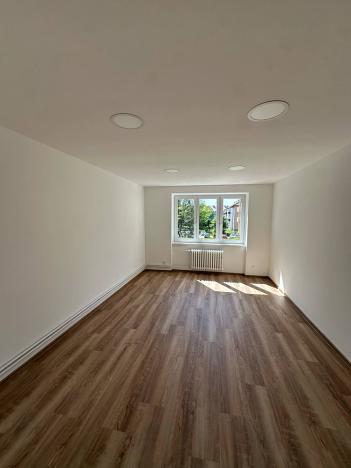 Pronájem bytu 2+1, Uherské Hradiště, Tř. Maršála Malinovského, 64 m2