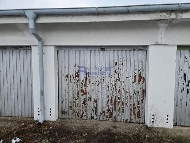 Prodej garáže, Hradec Králové, 17 m2