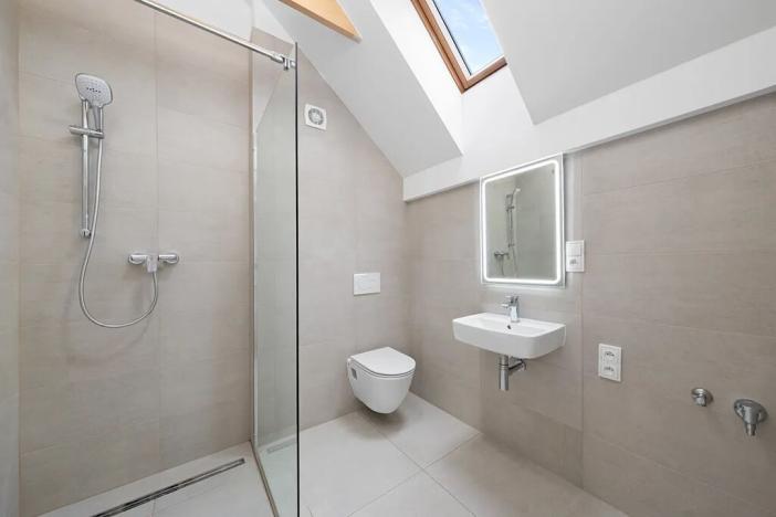 Prodej bytu 3+kk, Praha - Holešovice, Veverkova, 91 m2