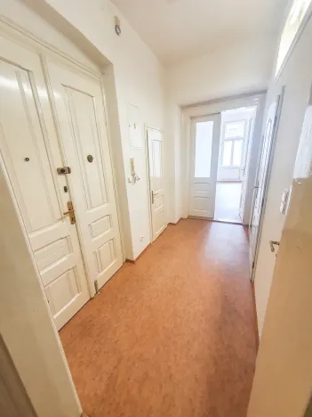 Pronájem bytu 2+kk, Praha - Žižkov, Roháčova, 51 m2