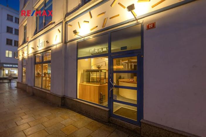 Pronájem obchodního prostoru, Plzeň, Americká, 210 m2