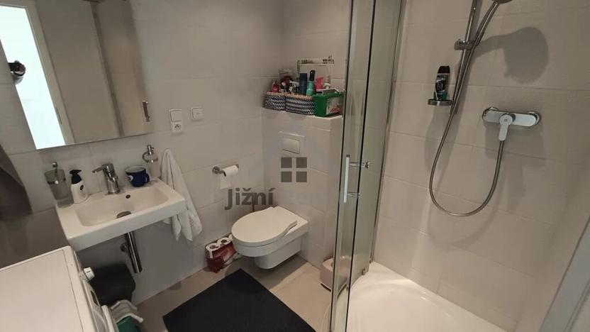 Prodej bytu 1+1, Stožec, 39 m2