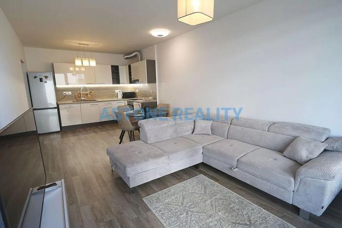 Prodej bytu 2+kk, Praha - Strašnice, Zvěřinova, 121 m2