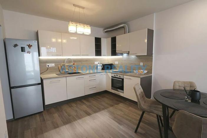 Prodej bytu 2+kk, Praha - Strašnice, Zvěřinova, 121 m2