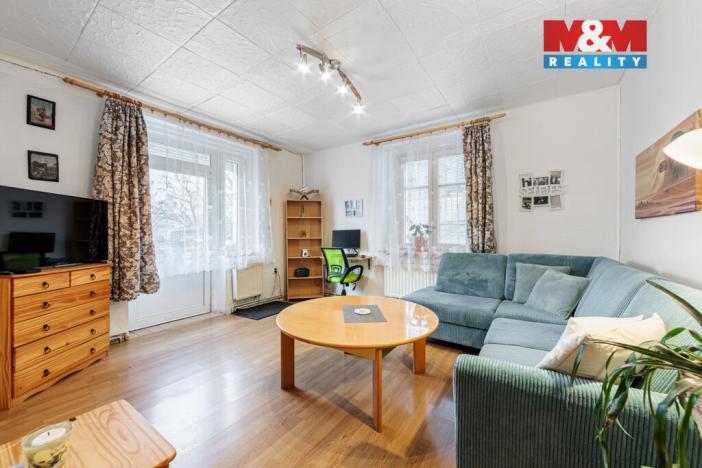 Prodej bytu 2+1, Karlovy Vary - Bohatice, Na Výšině, 45 m2