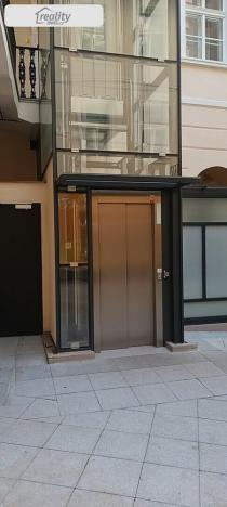 Pronájem bytu 2+kk, Praha - Nové Město, Na Poříčí, 64 m2