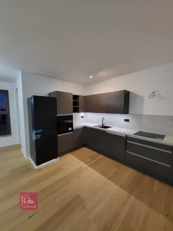 Pronájem bytu 2+kk, Brno, Bratislavská, 65 m2