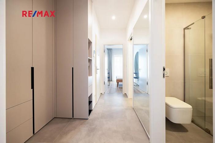 Pronájem bytu 2+kk, Praha - Vinohrady, Slezská, 43 m2