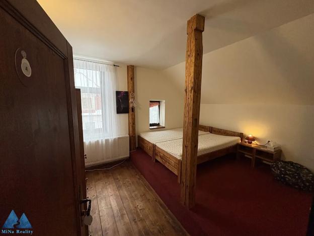 Pronájem restaurace, Horní Maršov, Třída Josefa II., 320 m2