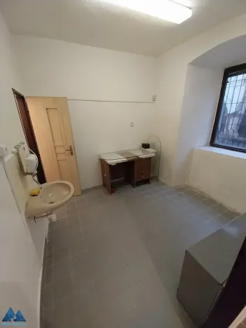 Pronájem obchodního prostoru, Hostinné, Náměstí, 45 m2