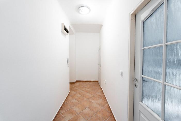 Pronájem bytu 2+1, Praha - Karlín, Pernerova, 43 m2