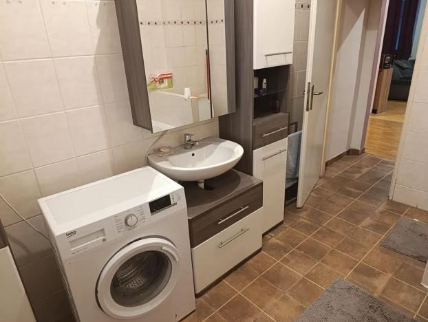 Pronájem bytu 2+1, Ústí nad Labem, Šafaříkovo náměstí, 80 m2