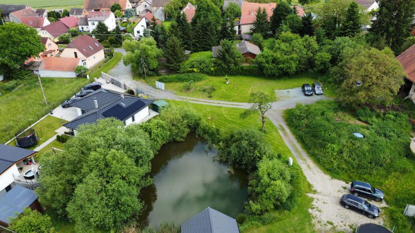 Prodej pozemku, Mokrouše, 3260 m2