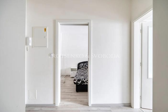 Pronájem bytu 2+kk, Praha - Vysočany, Za Krejcárkem, 49 m2