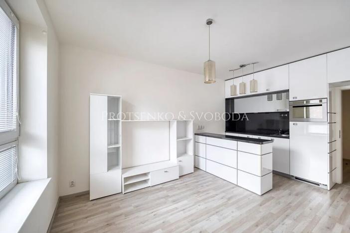 Pronájem bytu 2+kk, Praha - Vysočany, Za Krejcárkem, 49 m2